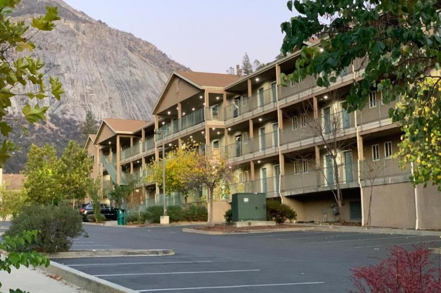 Yosemite View Lodge