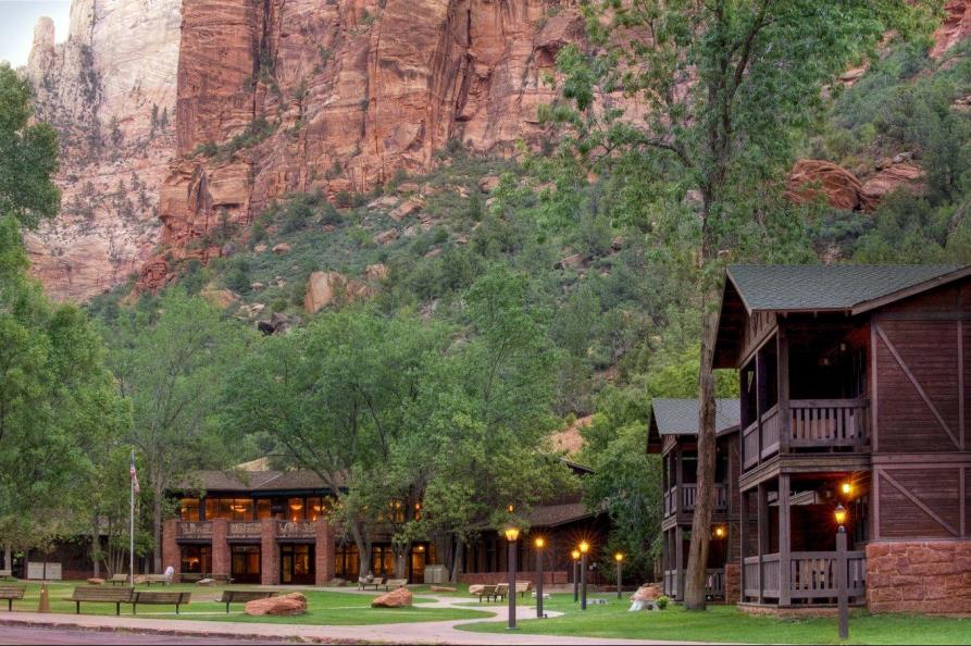 Zion Lodge